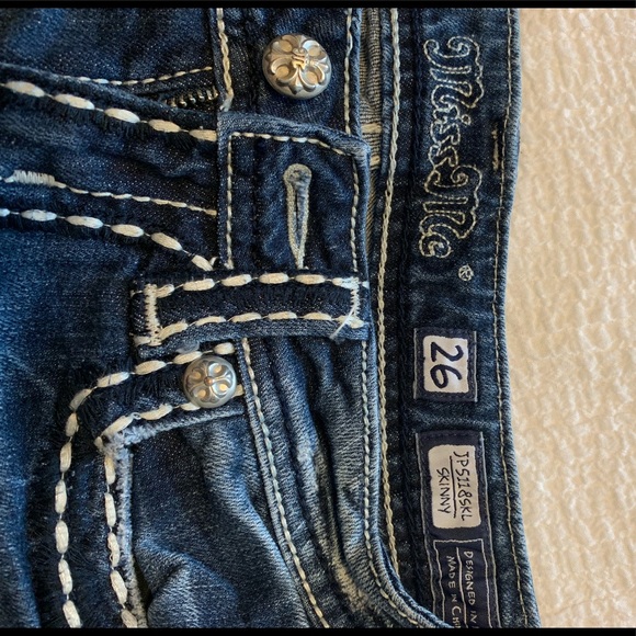 Miss Me Skinny Jeans - Picture 3 of 3